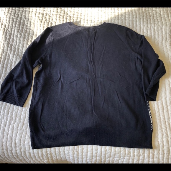 TH sweater - Picture 6 of 6